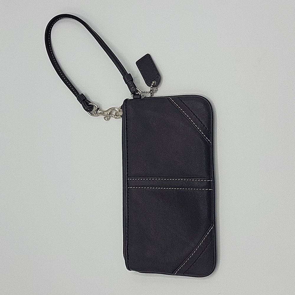 Coach Leatherware Wristlet - Picture 4 of 7